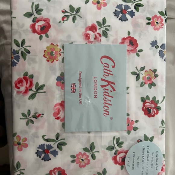 Sheets - Picture 2 of 3